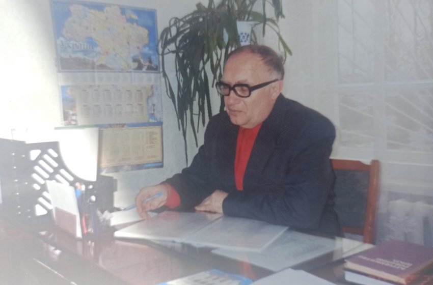  Колишній директор Добропільської ЗОШ №6 Лобко Петро Федосійович потребує фінансової допомоги
