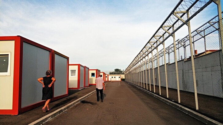 Как выглядит городок для украинских переселенцев в Болгарии